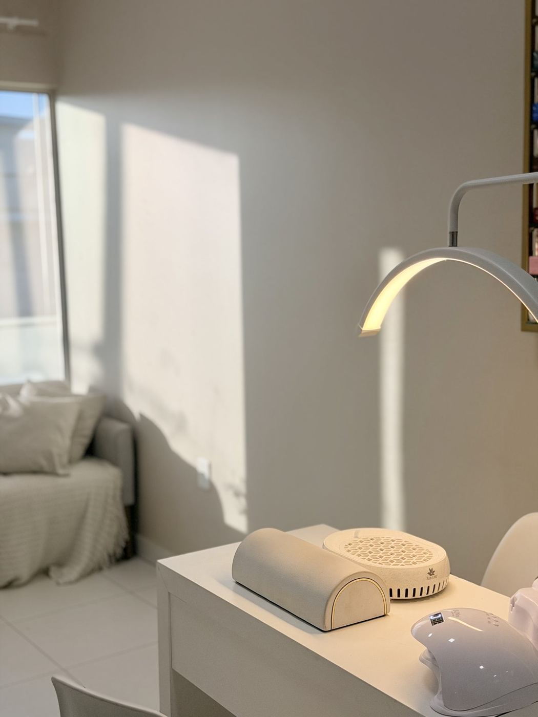 Sala de atendimento da Lúmina com luz natural